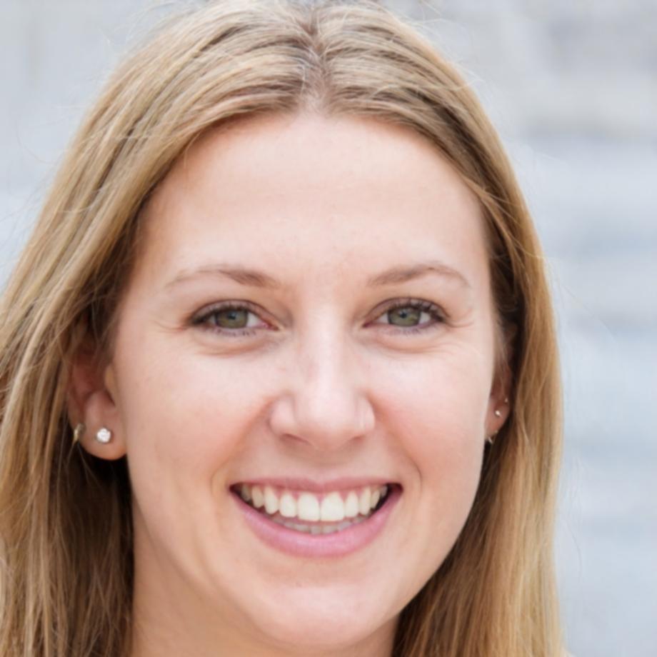 Portrait de Delphine Lecourt, cliente satisfaite des services nivexariont